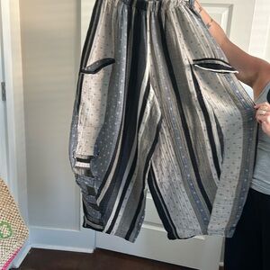 Dress to Kill size one pant.